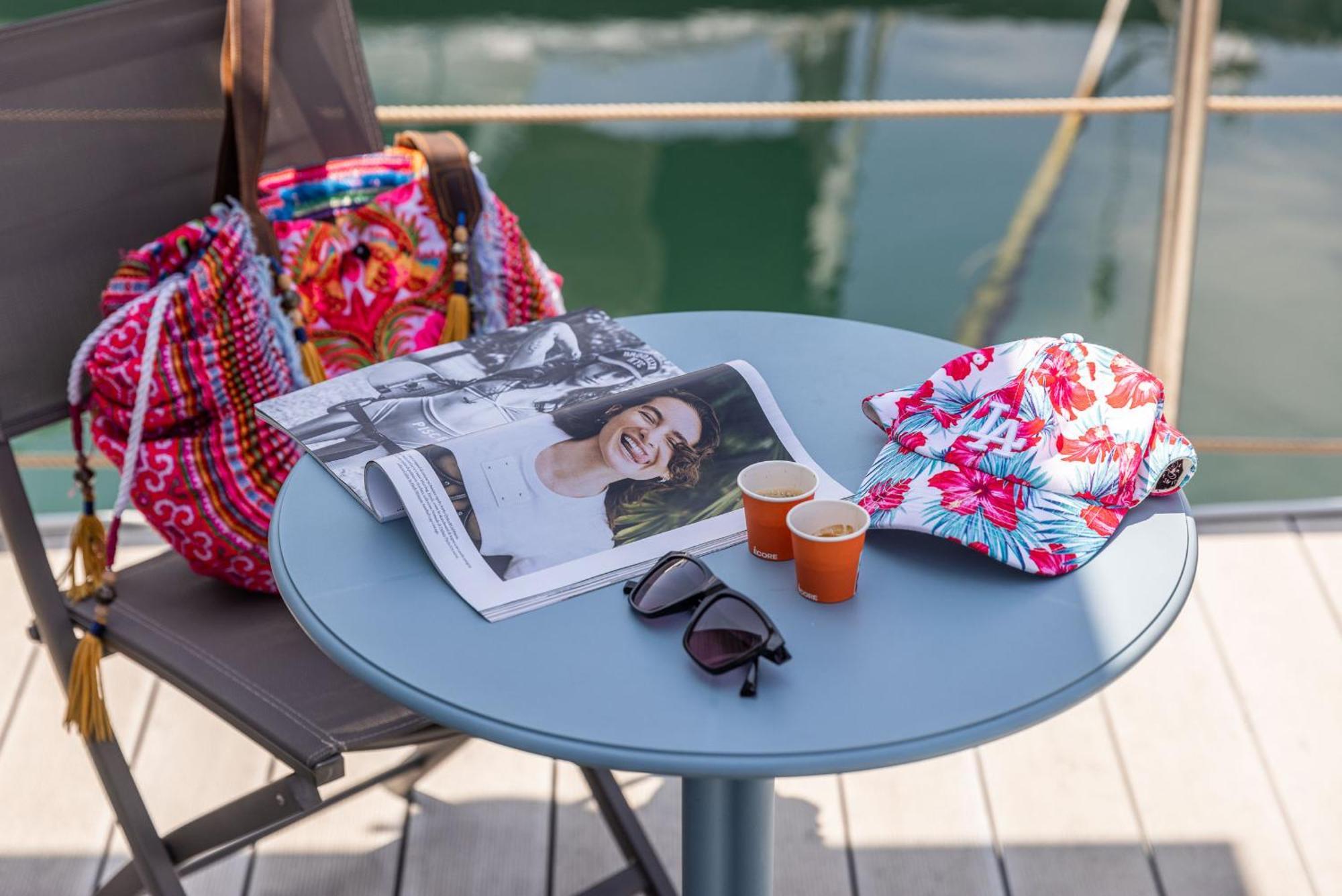 فندق Marina Del Gargano Houseboat مانفريدونيا المظهر الخارجي الصورة